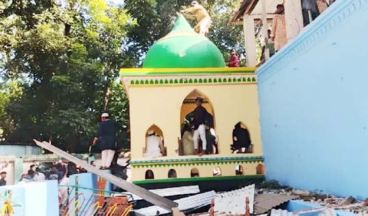 নুরাল পাগলার মাজারে সহিংসতার ঘটনায় আরও চারজন গ্রেফতার