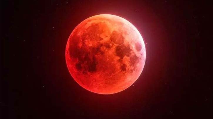 খালি চোখে চন্দ্রগ্রহণের দিকে তাকালে কি ক্ষতি হবে?