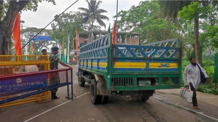 দুর্গাপূজা উপলক্ষে ৯ দিন আখাউড়া স্থলবন্দরে আমদানি-রপ্তানি বন্ধ