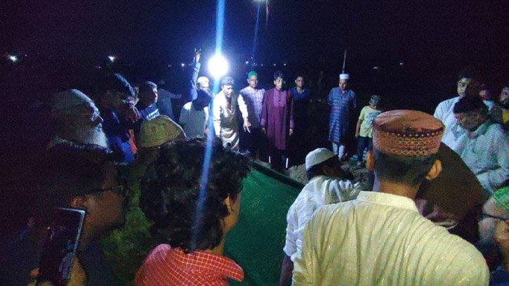 চিরনিদ্রায় শায়িত হলেন জাবি শিক্ষক জান্নাতুল ফেরদৌস মৌমিতা