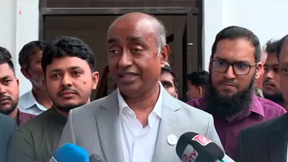 বেনামি গণমাধ্যমের ফটোকার্ডে দেশ অস্থিতিশীলের চেষ্টা হলে ব্যবস্থা নেবে সরকার: আইনমন্ত্রী
