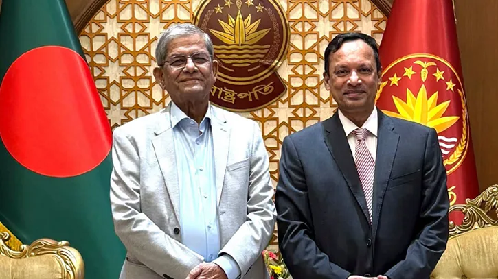 রাষ্ট্রপতির সঙ্গে সৌজন্য সাক্ষাৎ করলেন অ্যাটর্নি-জেনারেল