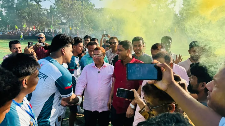 মিরসরাইয়ে এমপির নামে ছাত্রদলের ফুটবল টুর্নামেন্ট