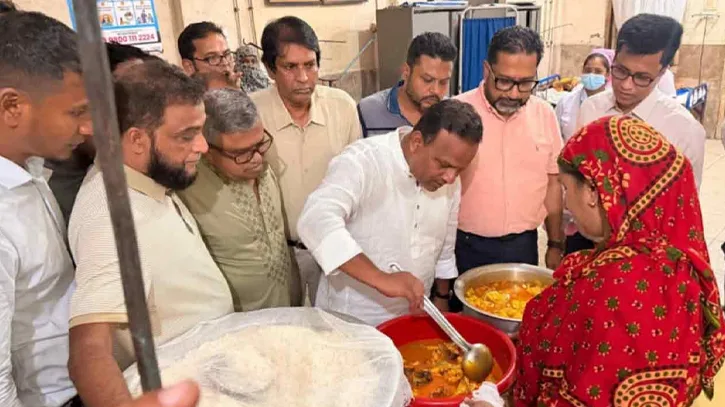 পিরোজপুর হাসপাতালে রোগীদের খাবারের মান নিয়ে দুই প্রতিমন্ত্রীর ক্ষোভ