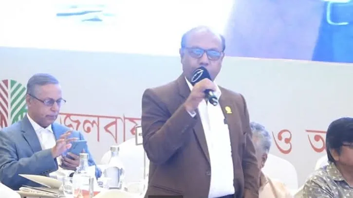 ক্যাম্পাসকে সৌরবিদ্যুতের আওতায় আনার পরিকল্পনা নোবিপ্রবি উপাচার্যের