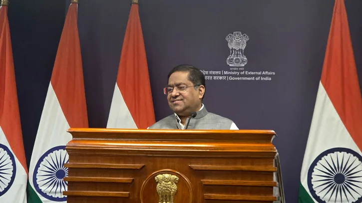 শেখ হাসিনা আমলের ১০১ চুক্তি পর্যালোচনা করবে বাংলাদশে, প্রতিক্রিয়ায় যা বলল ভারত