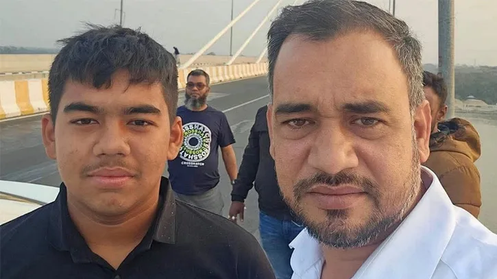 সাবেক প্যানেল মেয়র বাহারকে না পেয়ে ছেলেকে তুলে নিয়ে গেল ডিবি