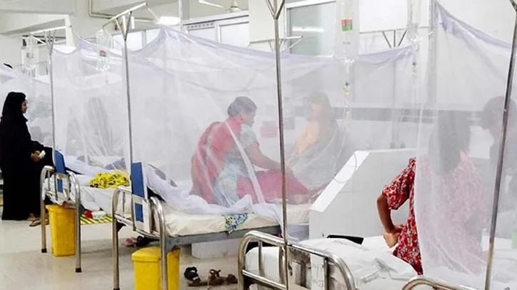 ২৪ ঘণ্টায় ডেঙ্গুতে ৫ মৃত্যু, বাড়ছে হাসপাতালে ভর্তি রোগী