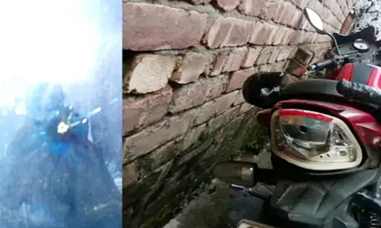 খুলনায় আ.লীগের মিছিল থেকে বিএনপি নেতার বাড়িতে গুলি