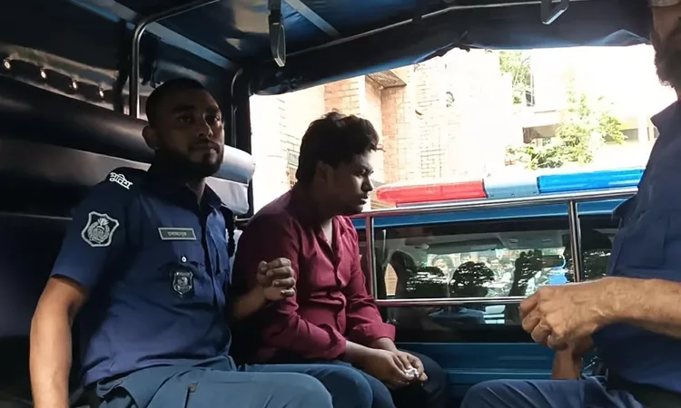 শেখ হাসিনাকে জন্মদিনের শুভেচ্ছা, জাবি ছাত্রশক্তির নেতা বহিষ্কার ও পুলিশে সোপর্দ