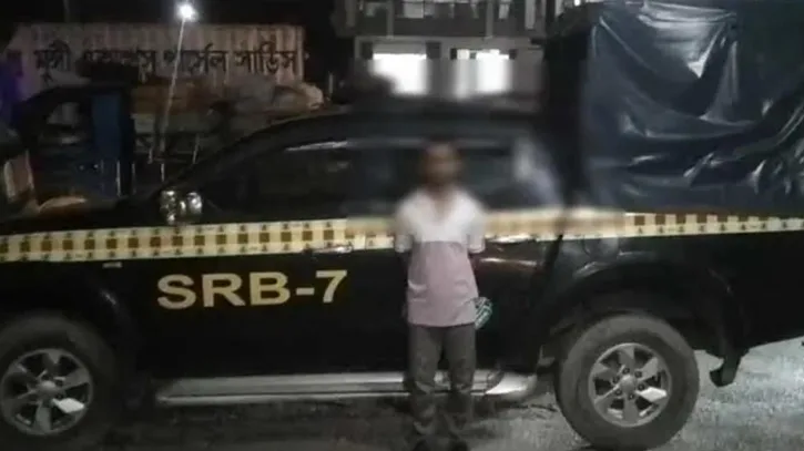 আদালতে ভুক্তভোগীকে ছুরিকাঘাত, অভিযুক্ত ইলিয়াস হোসেন গ্রেপ্তার