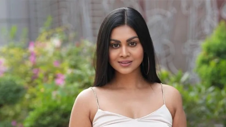 আইসিইউ থেকে ফিরেছেন মেঘলা মুক্তা, এখন কেমন আছেন?