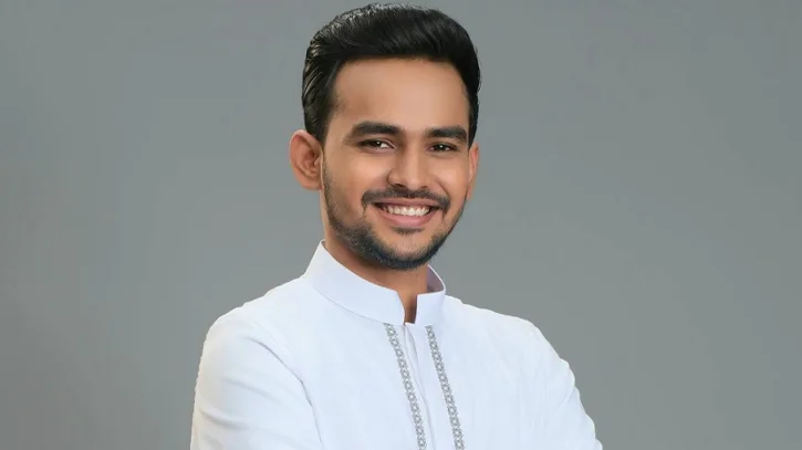 মক্কায় ক্ষমতাসীন দলের নেতাদের হোটেল কেনার হিড়িক পড়েছে: আসিফ মাহমুদ