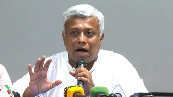 আগামী গ্রীষ্মে বিদ্যুৎ সংকট কমবে বলে আশাবাদী প্রতিমন্ত্রী