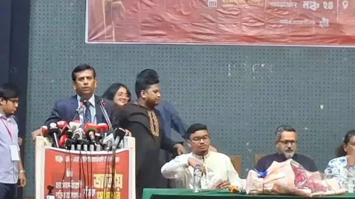 জনগণের আকাঙ্ক্ষা বুঝতে ব্যর্থ সরকার ও বিরোধী দল: তাজুল ইসলাম