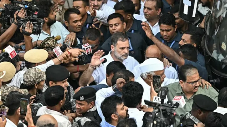 ঘনিয়ে আসছে মোদির পতন! এবার বিরোধীদের মহাবিক্ষোভের ডাক