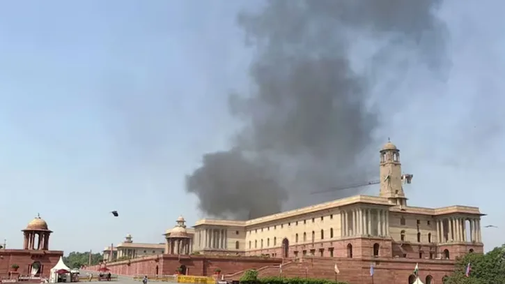ভারতের স্বরাষ্ট্র মন্ত্রণালয়ের ভবনে ভয়াবহ আগুন