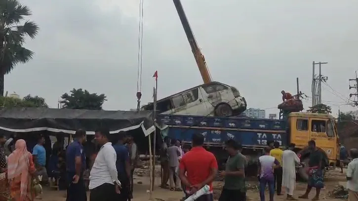 আশুলিয়ার বাইপাইল বগাবাড়ীতে অবৈধ স্থাপনা উচ্ছেদে অভিযান