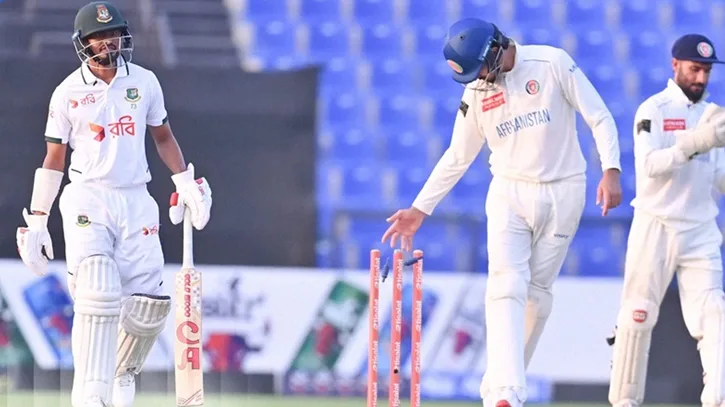 ৩৫০ রানের আগেই গুটিয়ে গেল বাংলাদেশের ইনিংস