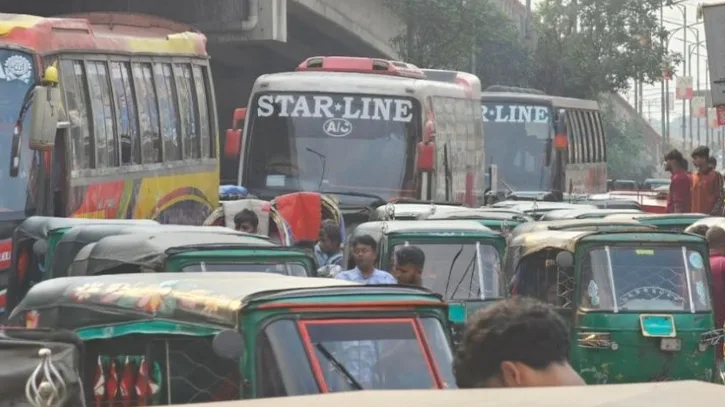 দক্ষিণাঞ্চলের বিভিন্ন রুটে বাসভাড়া ৫০ টাকা বাড়ানোর সিদ্ধান্ত