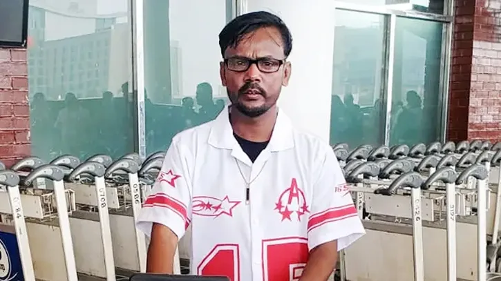 নির্বাচনে মাঠে নামার আগে পবিত্র ওমরাহ্‌ পালন করতে গেলেন হিরো আলম