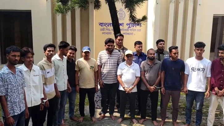 নাশকতার পর ভারতে যাওয়ার প্রস্তুতি, আ. লীগের ১৪ নেতাকর্মী আটক
