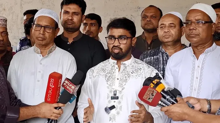 জামায়াত ক্ষমতায় যেতে ভারতের সঙ্গে লিয়াজোঁ শুরু করেছে: রাশেদ খাঁন