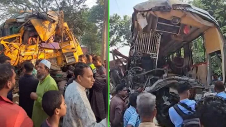 নাটোরের বনপাড়ায় বাস-ট্রাকের মুখোমুখি সংঘর্ষ, প্রাণ গেল ১৪ জনের