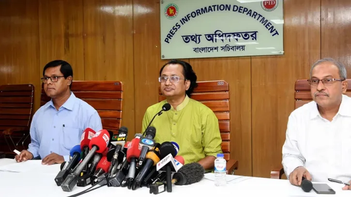 দুই-একটা ককটেল ফুটিয়ে সরকারের কিছু করা যাবে না: প্রধানমন্ত্রীর তথ্য উপদেষ্টা