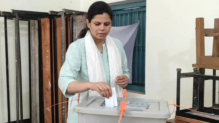 ঠাকুরগাঁও-১ আসনের উপনির্বাচনে ভোটগ্রহণ শুরু