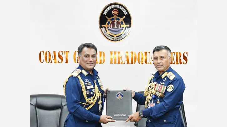 নতুন মহাপরিচালক পেল কোস্ট গার্ড, দায়িত্বে রিয়ার অ্যাডমিরাল মঈনুল হাসান