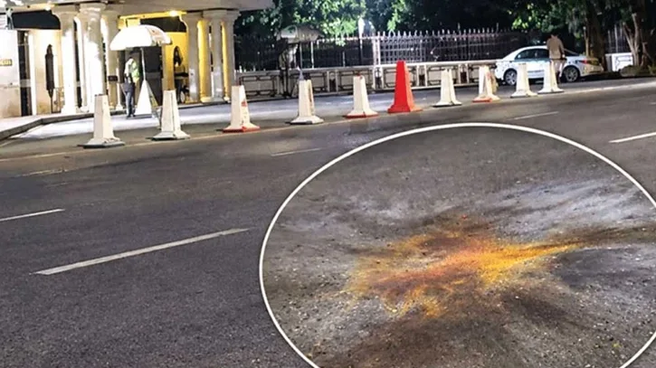 প্রধানমন্ত্রীর কার্যালয়ের সামনে ককটেল নিক্ষেপের ঘটনায় আটক ৩