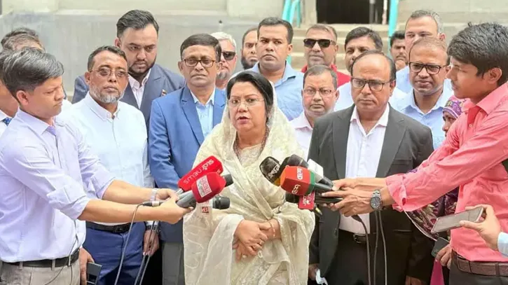 দেশে চাহিদার তুলনায় পর্যাপ্ত খাদ্য মজুত রয়েছে: খাদ্যমন্ত্রী