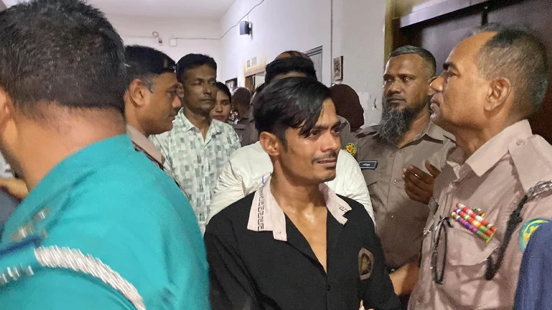 গুলশানে মিছিলের জেরে আ.লীগের ২৪ নেতাকর্মী ১০ দিনের রিমান্ডে