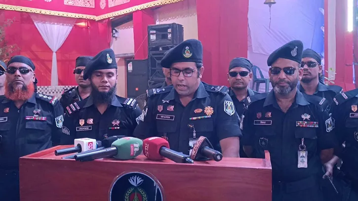 দুর্গাপূজার নিরাপত্তায় সর্বোচ্চ সতর্কতায় এসআরবি-১৩, ঠাকুরগাঁওয়ে ৪৭৮ মণ্ডপে বিশেষ নজরদারি