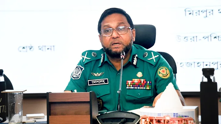 ঢাকার প্রবেশপথে নিরাপত্তা জোরদারের নির্দেশ ডিএমপি কমিশনারের