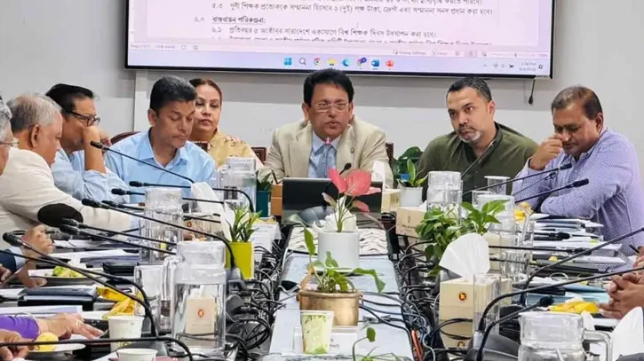শিক্ষক দিবসে ১০০ গুণী শিক্ষককে এক লাখ টাকা করে দেবে সরকার