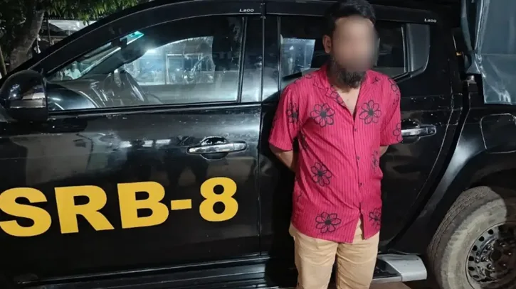 চরমোনাই পীরের বোন নিহতের ঘটনায় বাসচালক গ্রেপ্তার