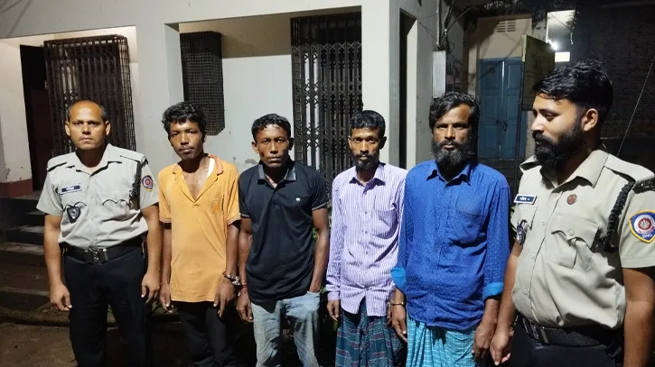ঠাকুরগাঁওয়ে মাদকবিরোধী অভিযানে ৫ জনের কারাদণ্ড