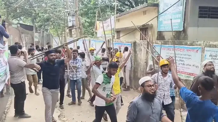 টিকটকে কমেন্ট করাকে কেন্দ্র করে ব্রাহ্মণবাড়িয়ায় সংঘর্ষ, আহত ২০