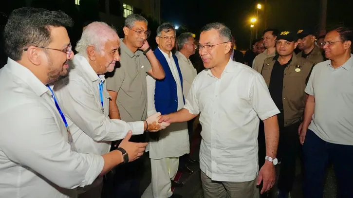 চট্টগ্রাম পৌঁছালেন প্রধানমন্ত্রী তারেক রহমান