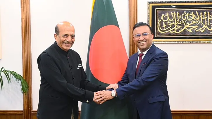 প্রধানমন্ত্রীর পররাষ্ট্র উপদেষ্টার সঙ্গে ভারতীয় হাইকমিশনারের সৌজন্য সাক্ষাৎ
