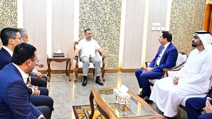 প্রধানমন্ত্রীর সঙ্গে ডিপি ওয়ার্ল্ড চেয়ারম্যানের সাক্ষাৎ