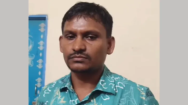 কুয়াকাটায় হোটেলের লাইসেন্স নবায়নের নামে ঘুষ দাবি, শ্রম পরিদর্শক আটক