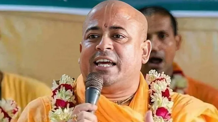২ মামলায় জামিন পেলেন ইসকন নেতা চিন্ময় কৃষ্ণ দাস