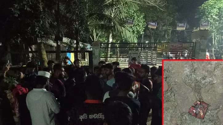 গোবিপ্রবির হল গেটে মধ্যরাতে ককটেল নিক্ষেপ