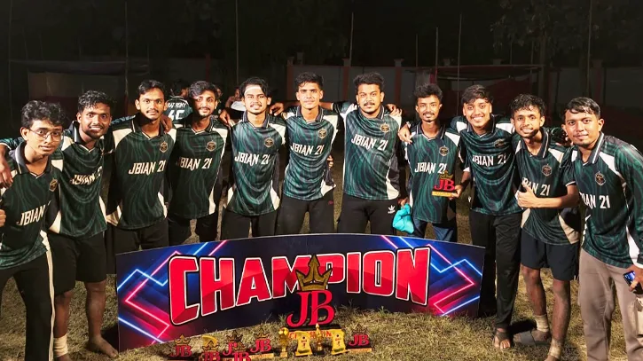 মিরসরাইয়ে জেবি এক্স স্টুডেন্ট প্রিমিয়ার লিগে চ্যাম্পিয়ন ২১ ব্যাচ