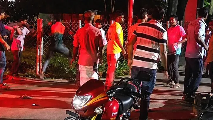 মাত্র ৪৫ টাকার চায়ের বিল নিয়ে সংঘর্ষ, আহত ১৩