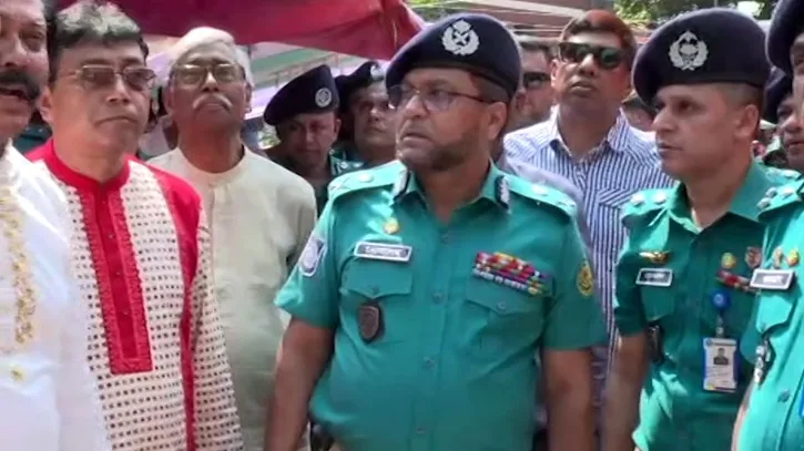 দুর্গাপূজায় নাশকতার শঙ্কা নেই, অপচেষ্টা ঠেকাতে প্রস্তুত পুলিশ: ডিএমপি কমিশনার