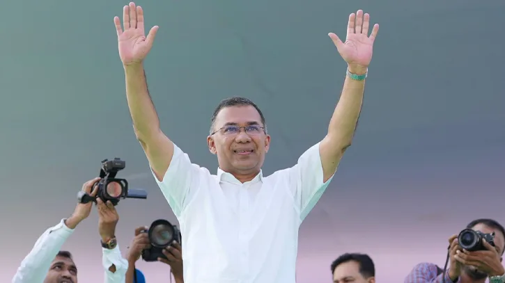 খুলনায় পৌঁছেছেন প্রধানমন্ত্রী তারেক রহমান
